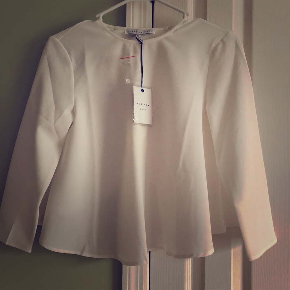Flowey Summer Top NWT